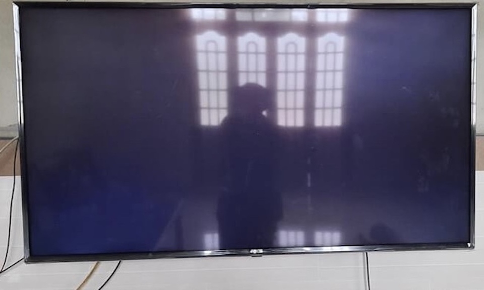 tivi lg có đèn nguồn nhưng không lên hình - hình 1