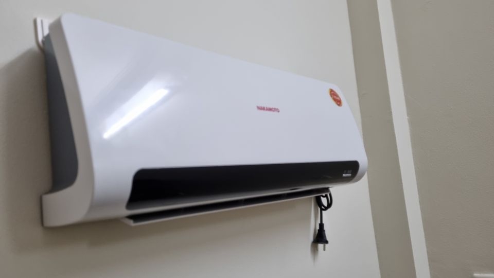 Máy sưởi gốm Nakamoto NK09