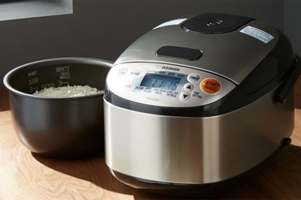 Một số lưu ý khi nấu cơm bằng nồi cơm điện