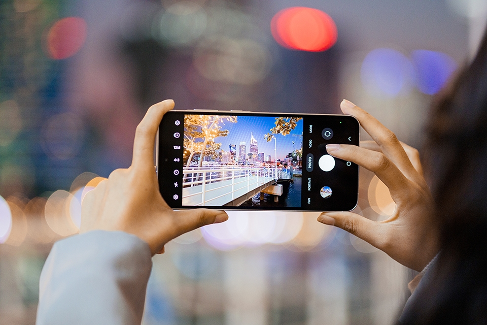 Samsung Galaxy A55 5G khiến người dùng ngỡ như đang cầm flagship trên tay 14
