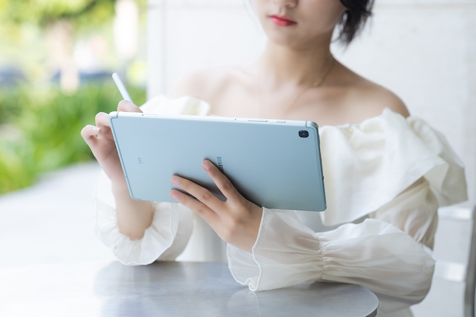 Samsung Galaxy Tab S6 Lite giúp gia đình trẻ gắn kết yêu thương 16