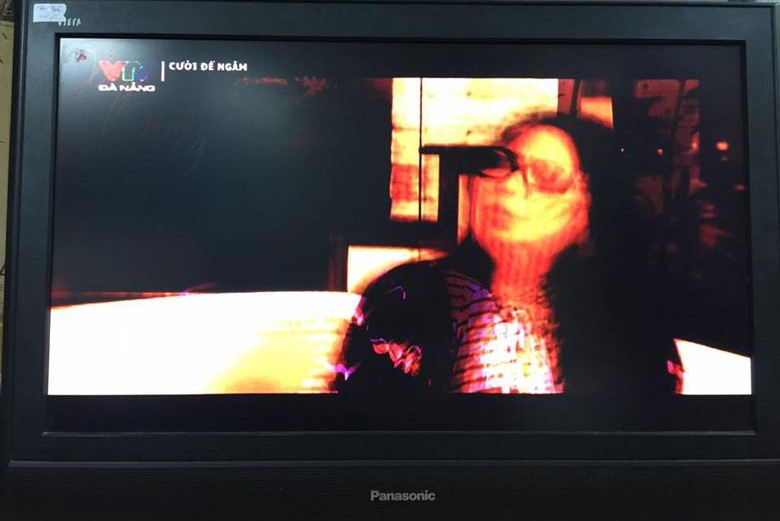 Tivi Panasonic bị giật màn hình hình 3