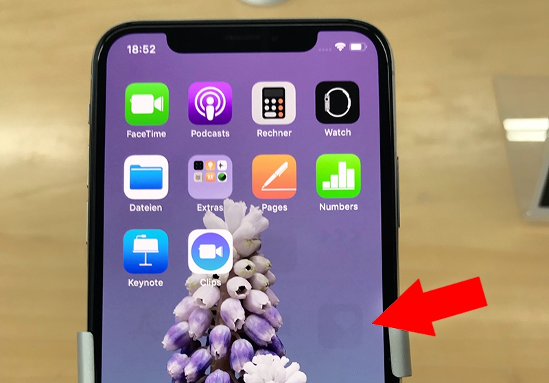 Phone 13 thường có bị lỗi màn hình không (ảnh 6)