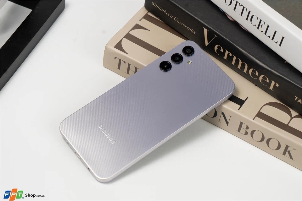 Samsung A14 giá bao nhiêu (hình 5)