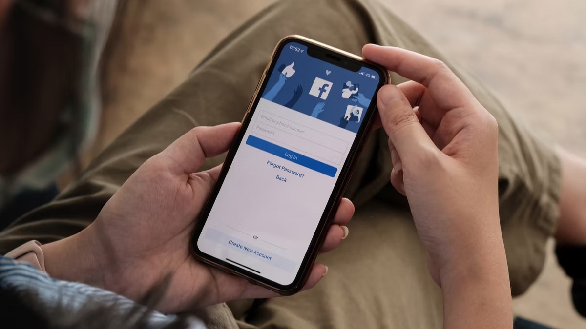 Cách khóa Facebook trên iPhone - hình 0
