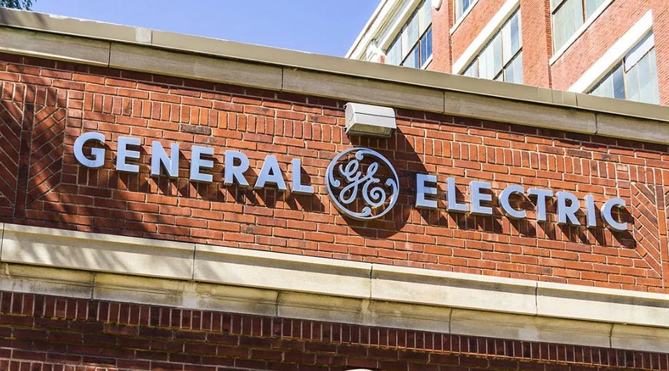 GE (General Electric)