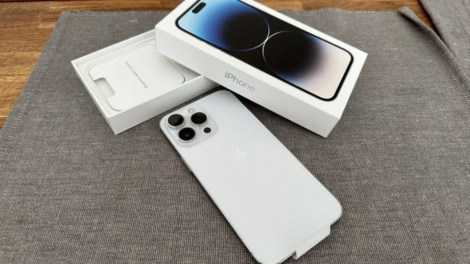 iPhone 14 Pro Max màu trắng giá bao nhiêu?