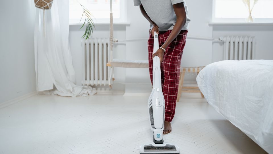 Máy hút bụi cầm tay công suất lớn là gì?