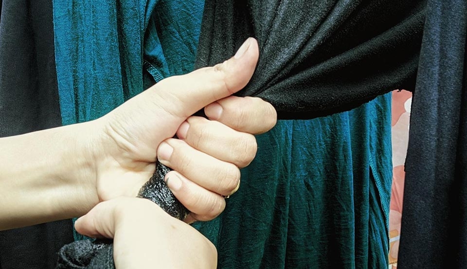 Mẹo giúp quần áo khô nhanh - Ảnh 10