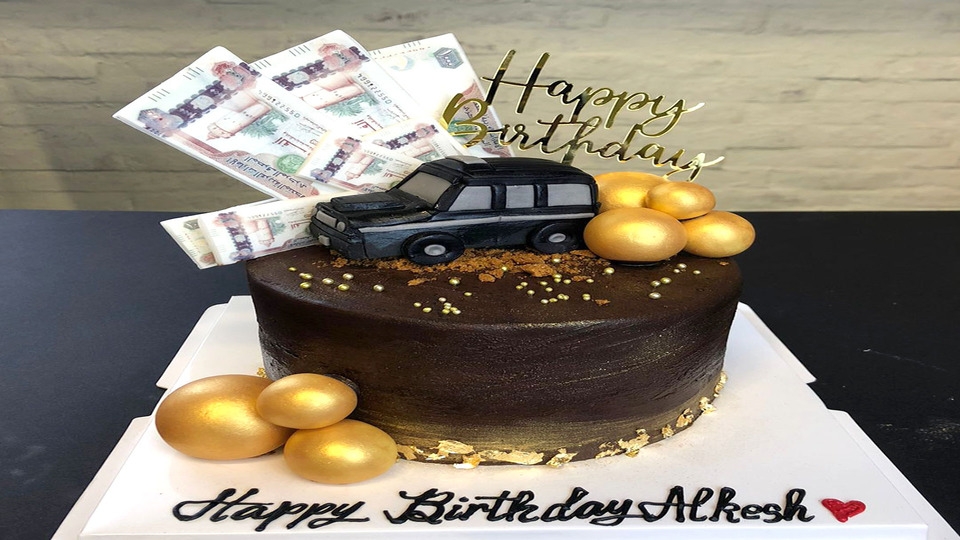 Lưu ý khi chọn mẫu bánh sinh nhật tặng bố.