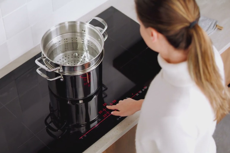 Sử dụng bếp từ Bosch có tốn điện không, những lưu ý dùng bếp từ để tiết kiệm điện - hình 4