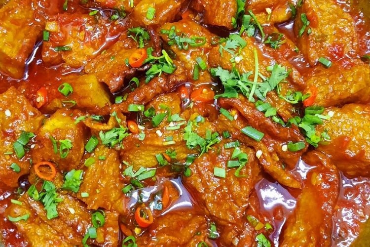 Chả lụa sốt cà chua