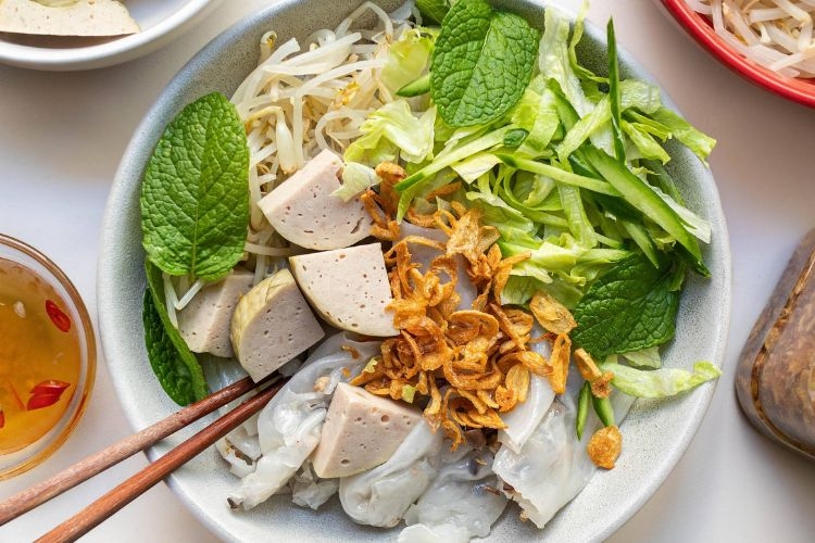 Bánh cuốn chả lụa