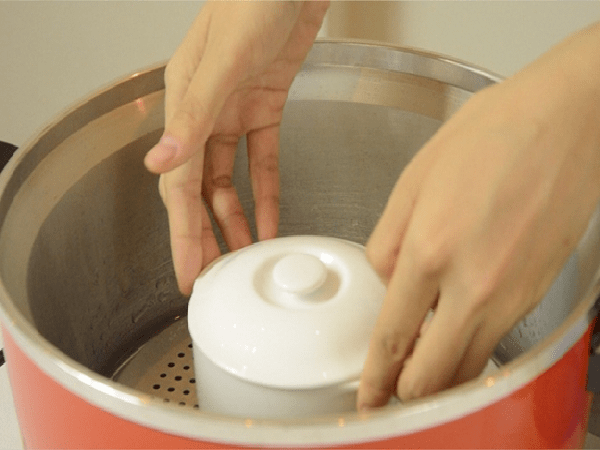 Hấp cách thủy là gì? Hướng dẫn cách hấp cách thủy bằng bếp gas và nồi cơm điện 2