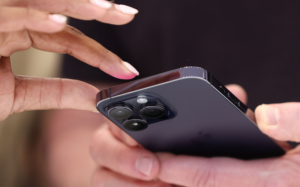 Dùng iPhone dựng có rất nhiều rủi ro