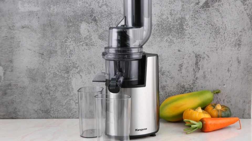 Máy ép chậm Kangaroo KG1B6 được trang bị nhiều tính năng đặc biệt