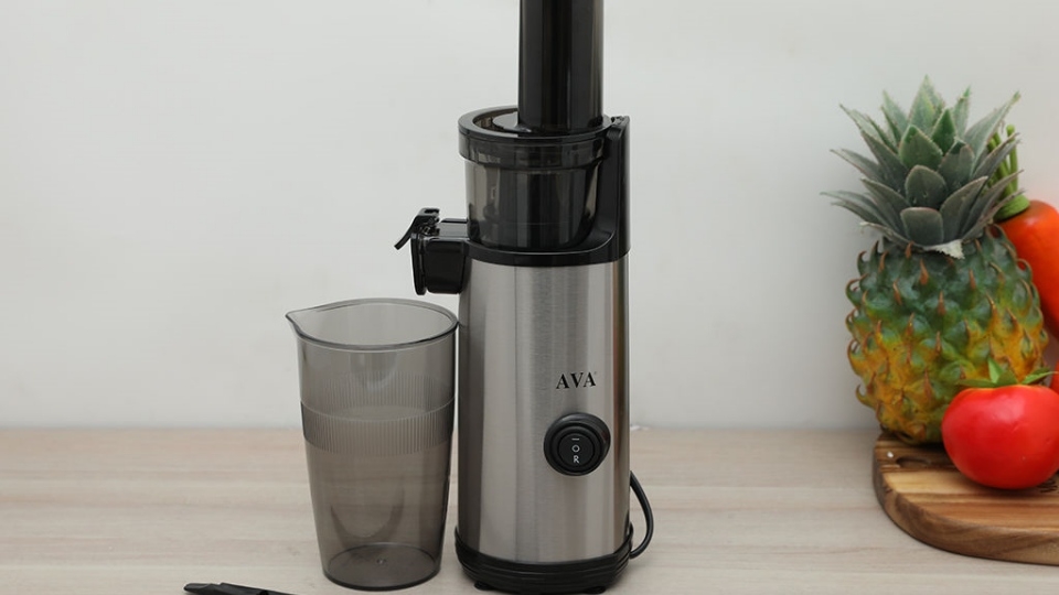 Máy ép chậm AVA SJ-008 được làm từ nhựa PU cao cấp