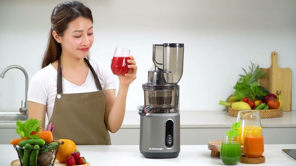 Các dòng máy ép trái cây hiện đại có đường kính ống tiếp thực phẩm lên đến 75mm - 120mm