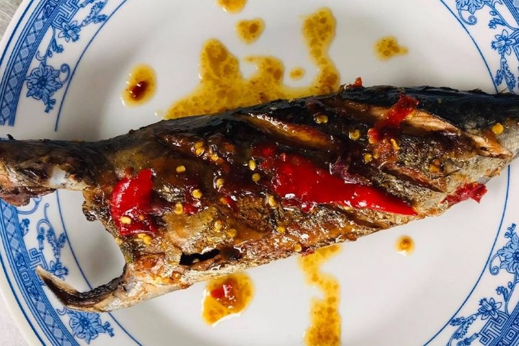 Cá lồ ồ chiên mắm