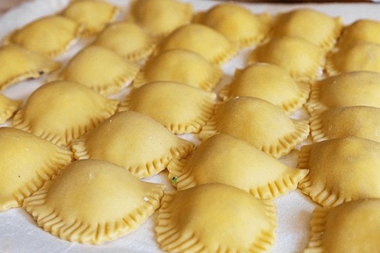 Ravioli là gì, có nguồn gốc từ đâu? Tìm hiểu bánh ravioli trong nền ẩm thực của các nước trên thế giới 2