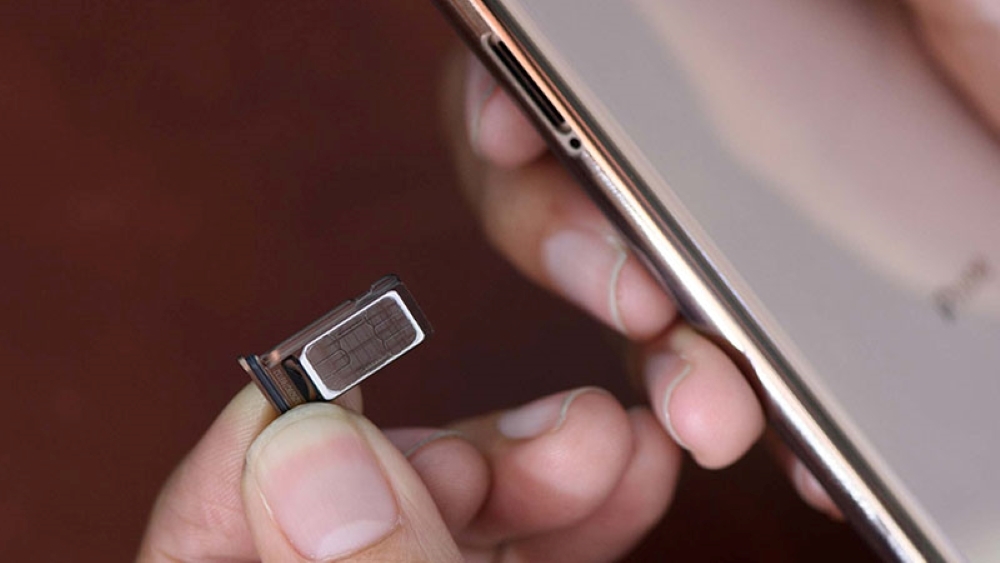 ​iphone không nhận sim không có dịch vụ - hình 1