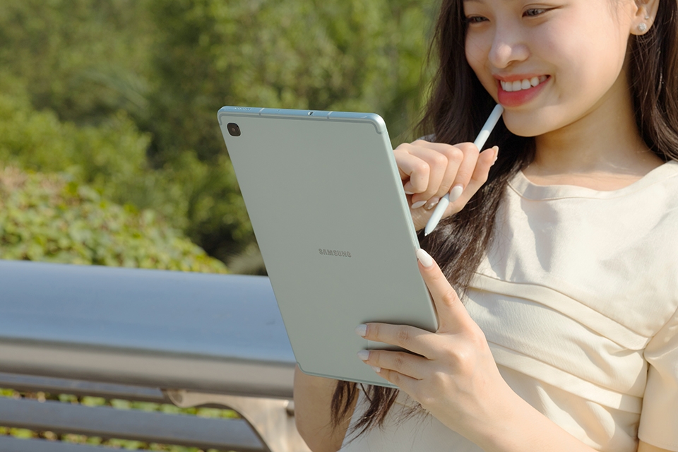 Nghỉ hè trọn vẹn hơn cùng Samsung Galaxy Tab S6 Lite 1