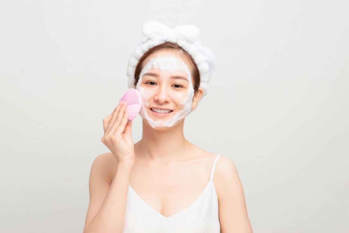 Cách sử dụng máy rửa mặt (ảnh 3)