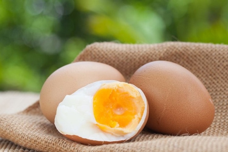 Mẹo luộc trứng bằng nồi chiên không dầu đơn giản, tiết kiệm thời gian tối đa - Hình 5