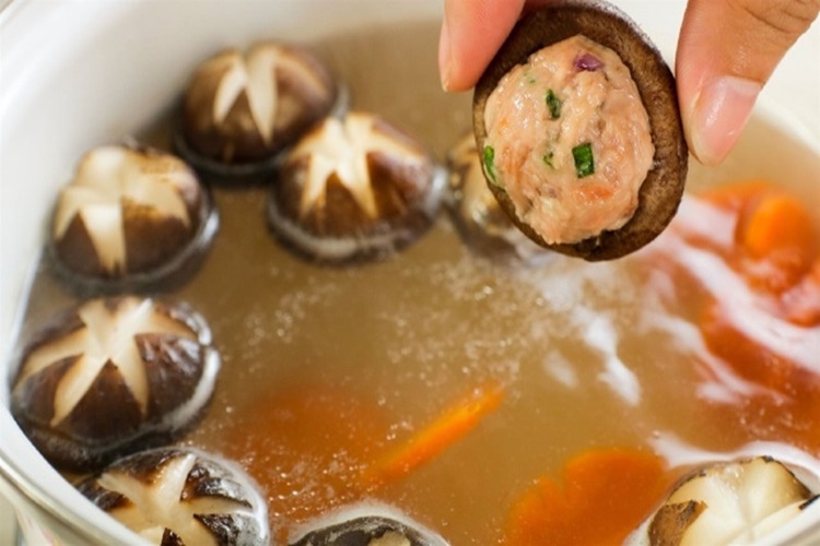 2 cách nấu canh nấm hương bổ dưỡng và thơm ngon khó cưỡng cho bữa cơm gia đình - Hình 6