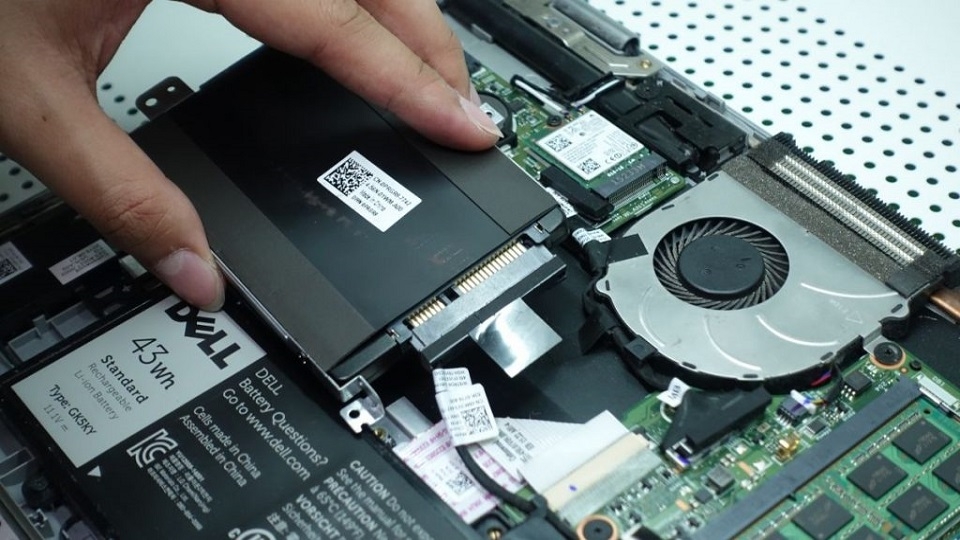 Thay ổ cứng laptop có mất dữ liệu không?
