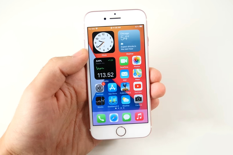 iOS 14 trên iPhone 7 mang lại trải nghiệm không tốt. Ảnh chụp màn hình: NickAkerman