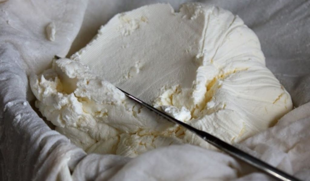 Kem phô mai là gì? Hướng dẫn cách làm đơn giản tại nhà và gợi ý các món ngon từ kem phô mai 4