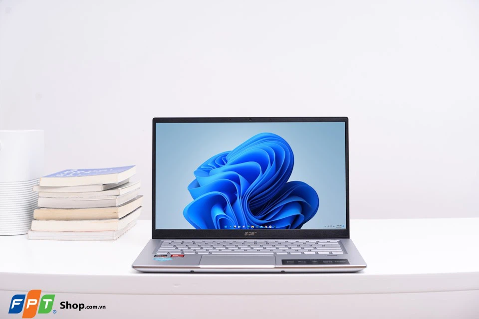 laptop cho sinh viên ngoại ngữ 2024 3