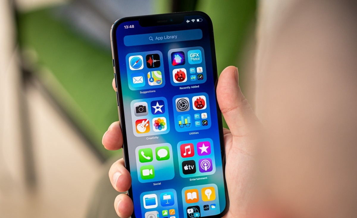 So sánh iPhone 12 Pro Max và iPhone 13 - hình 11