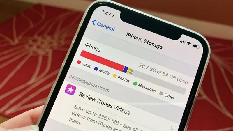 Tại sao không tải được Shopee trên iPhone 4