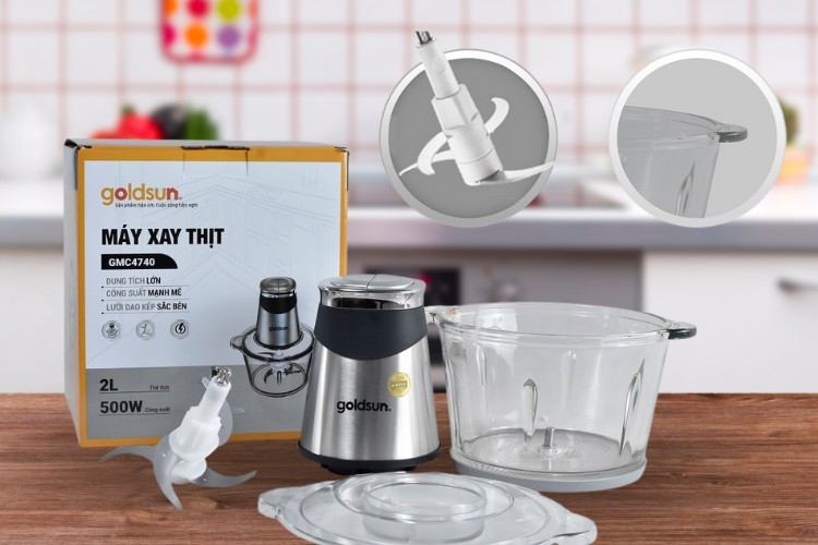 Máy xay thịt Goldsun GMC4740 với lưỡi dao được làm 100% từ thép không gỉ