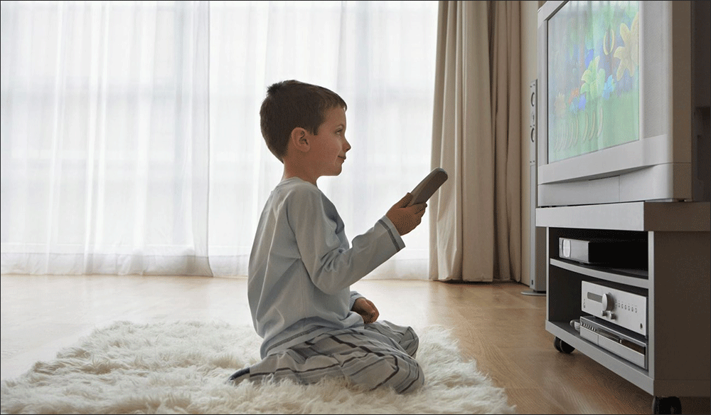 Những tác hại khác khi cho trẻ xem tivi thường xuyên