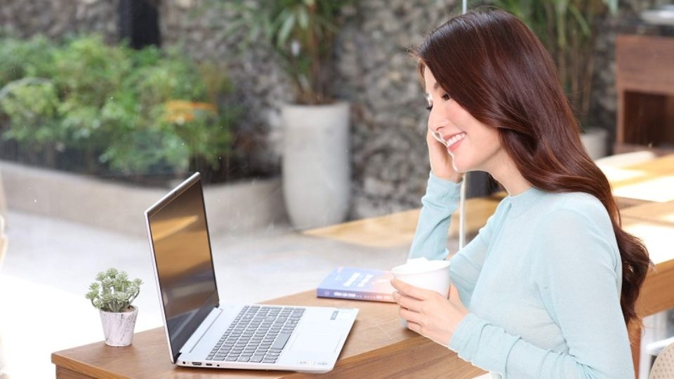 Tiêu chí lựa chọn laptop cho sinh viên Tài chính - Ngân hàng