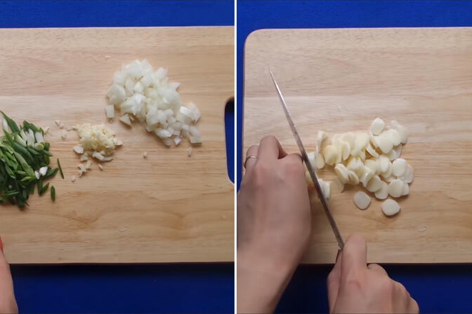 Sơ chế nguyên liệu làm tokbokki phô mai