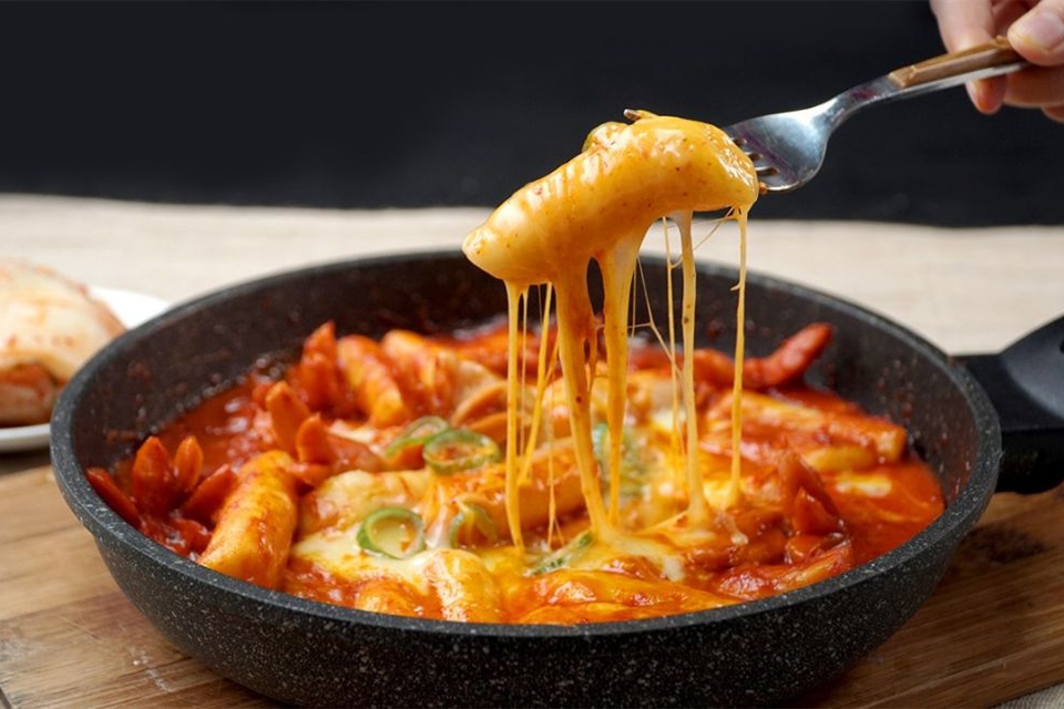 Hướng dẫn cách làm tokbokki phô mai