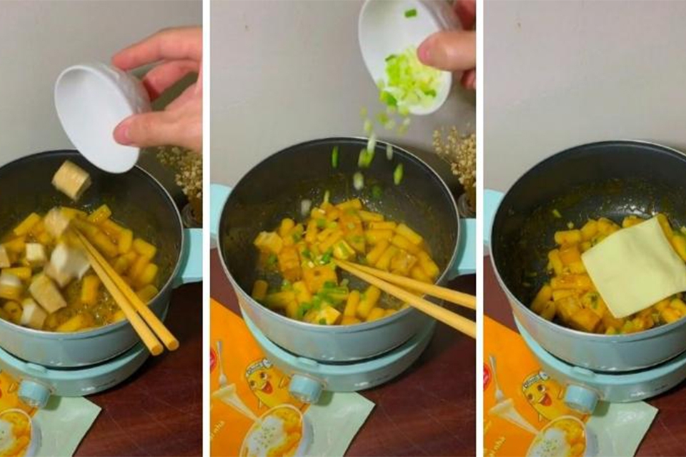 Hoàn thành món tokbokki phô mai