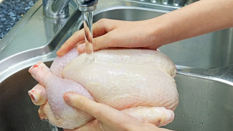 Sơ chế nguyên liệu