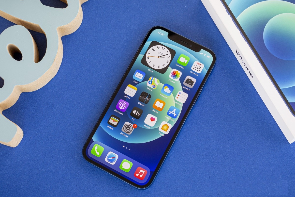 So sánh iPhone 12 và 12 Pro - hình 6
