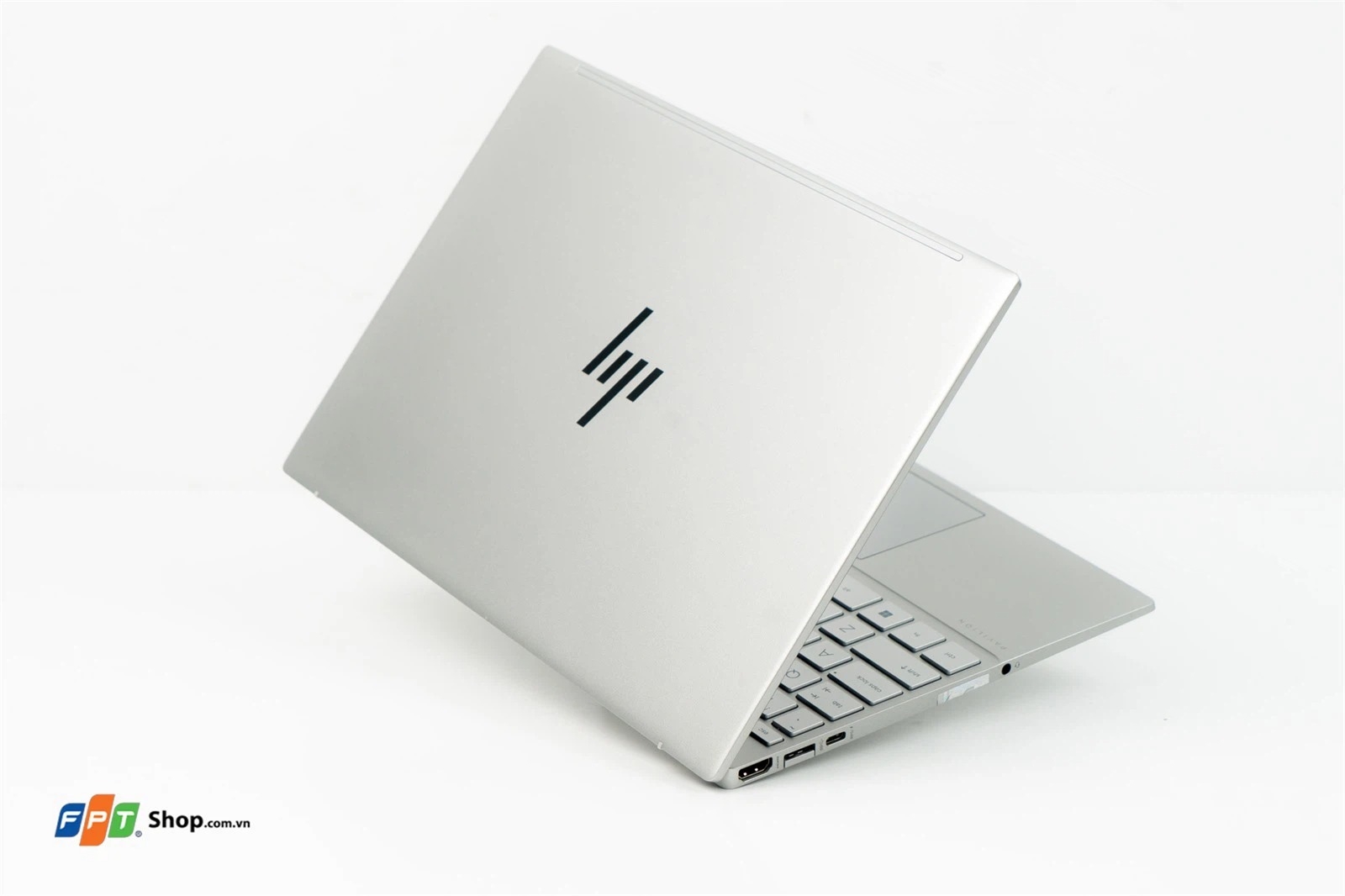 laptop mỏng nhẹ đáng mua nhất 2024 - hình 4