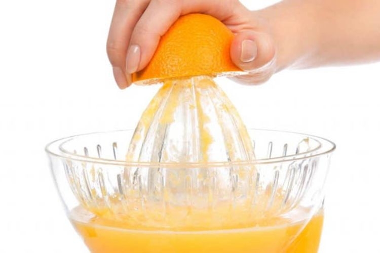 Dùng dụng cụ hỗ trợ