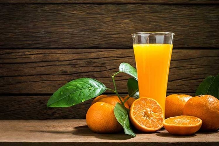 Vắt cam bằng tay