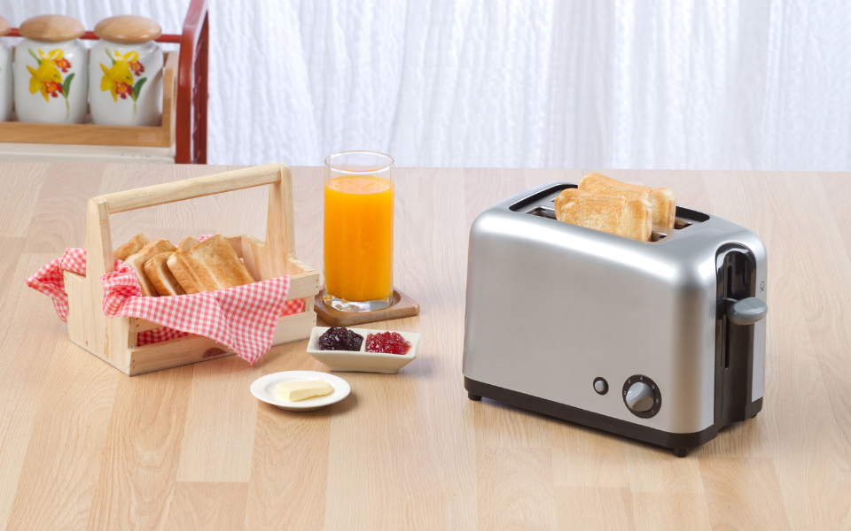 Máy nướng bánh mì tiện dụng