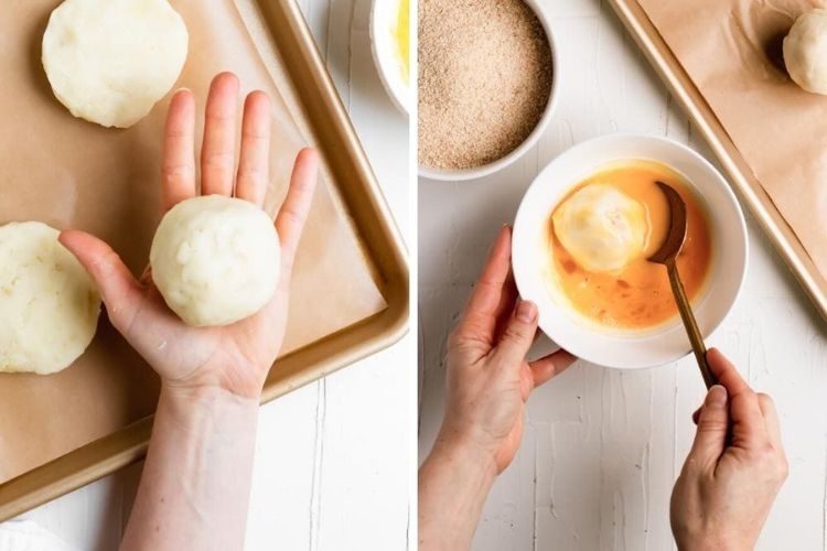 Trộn bột và làm viên khoai tây