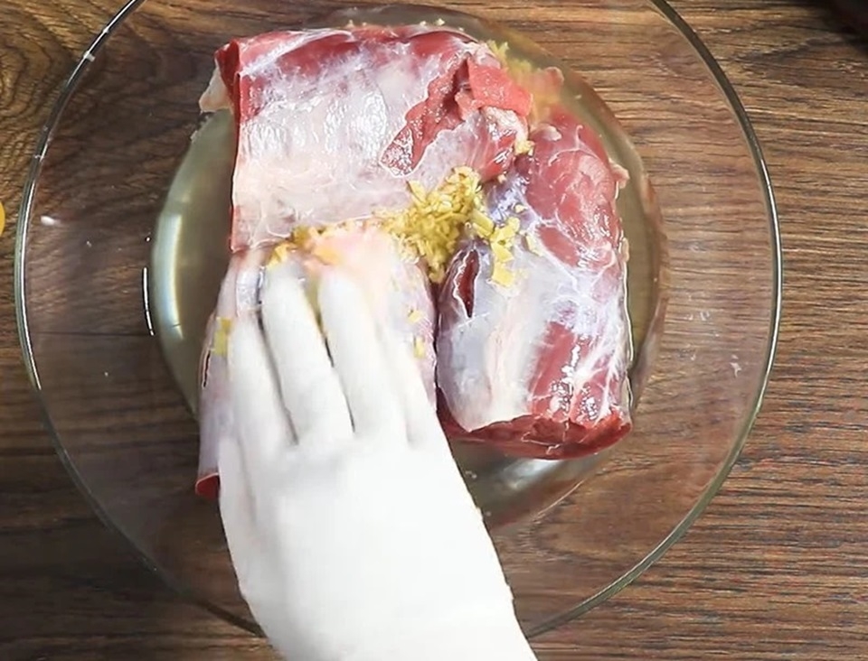 cách nấu thịt bò kho nghệ đơn giản 5