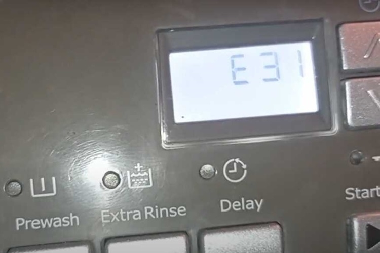 Lỗi E31 máy giặt Toshiba là lỗi gì? Nguyên nhân và cách khắc phục nhanh chóng - Hình 2
